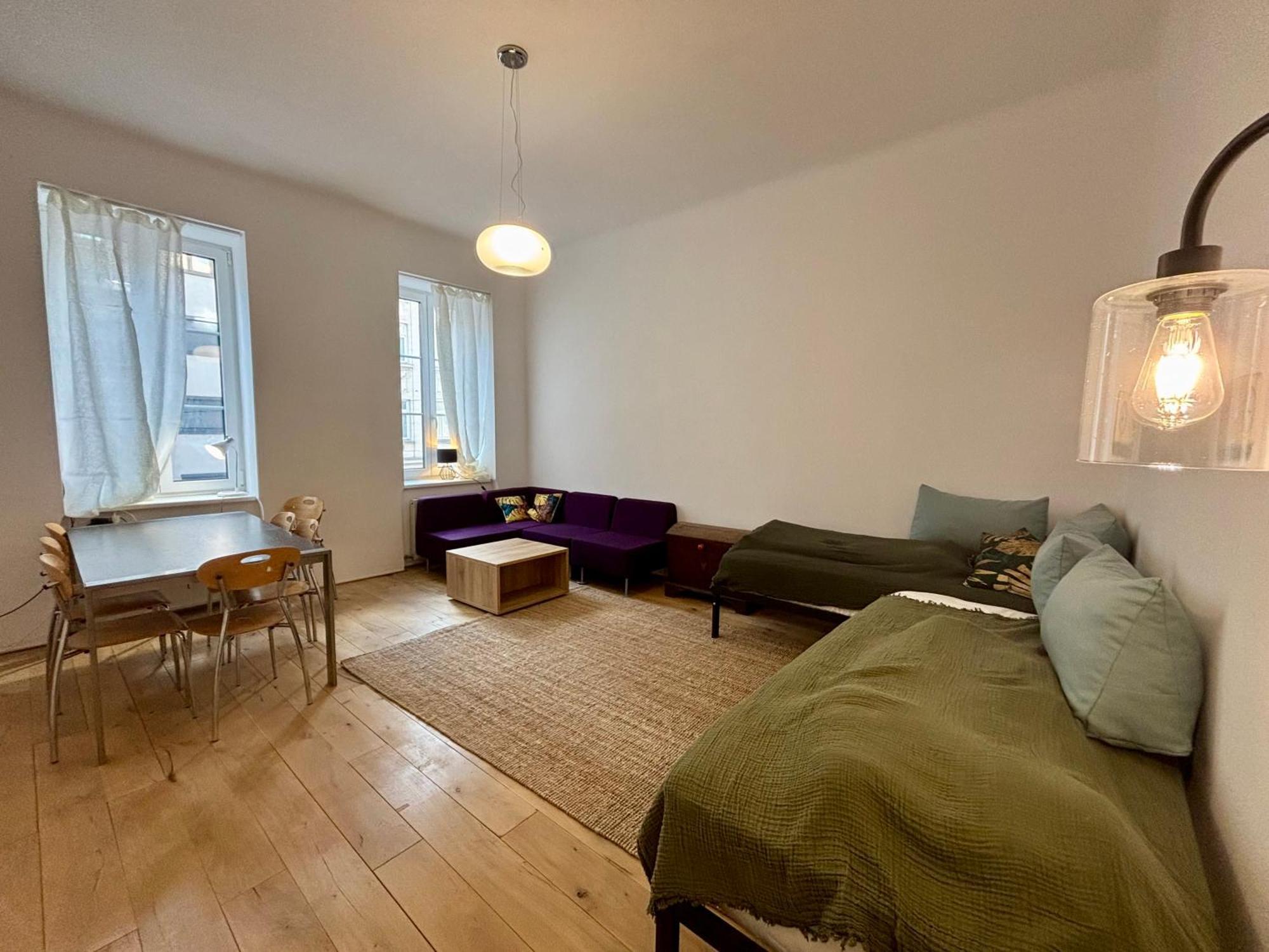 Perfect Close Schoenbrunn Castle Apartment Vienna